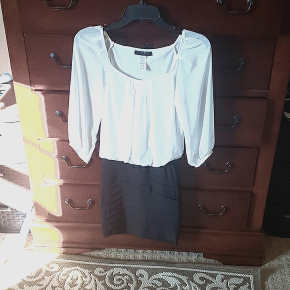 Black and white short dress